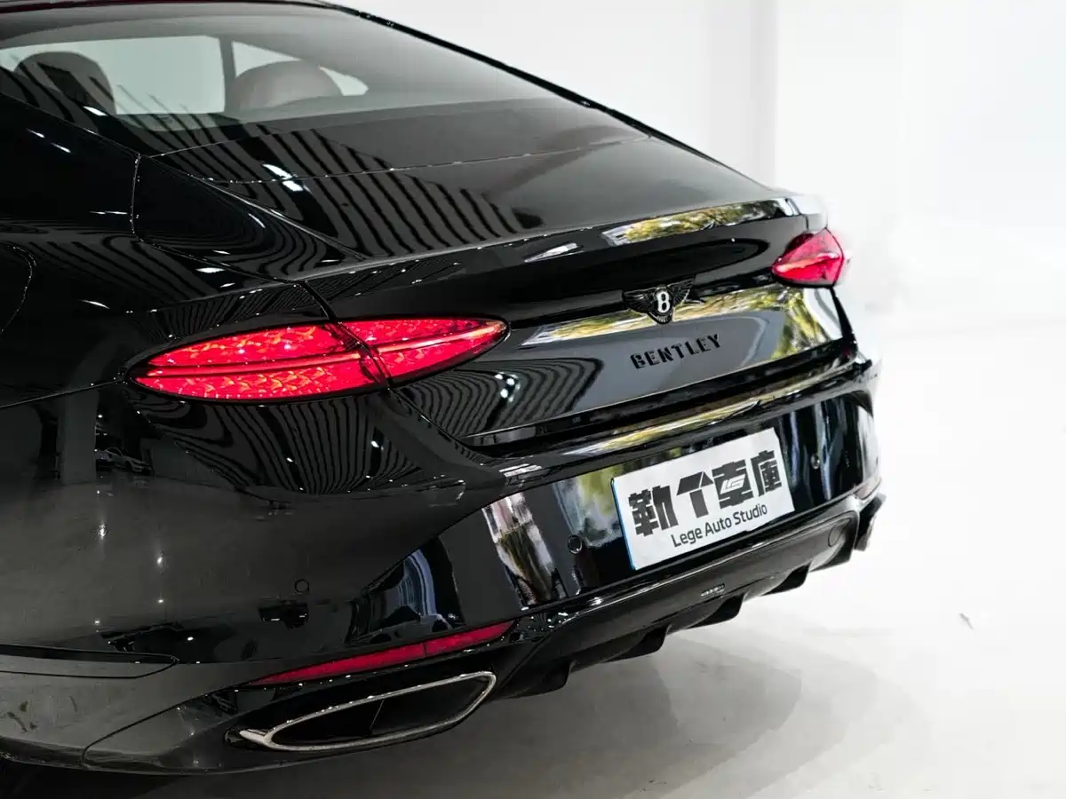 BENTLEY CONTINENTAL PLUG IN HYBRID