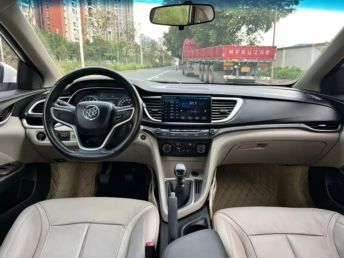 Buick Excelle 2018 15T Manual Elite (China V) фото 9