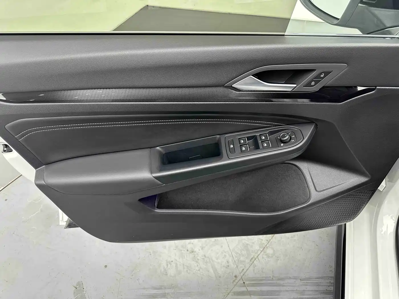 Volkswagen Golf 2021 280TSI DSG R-Line фото 9