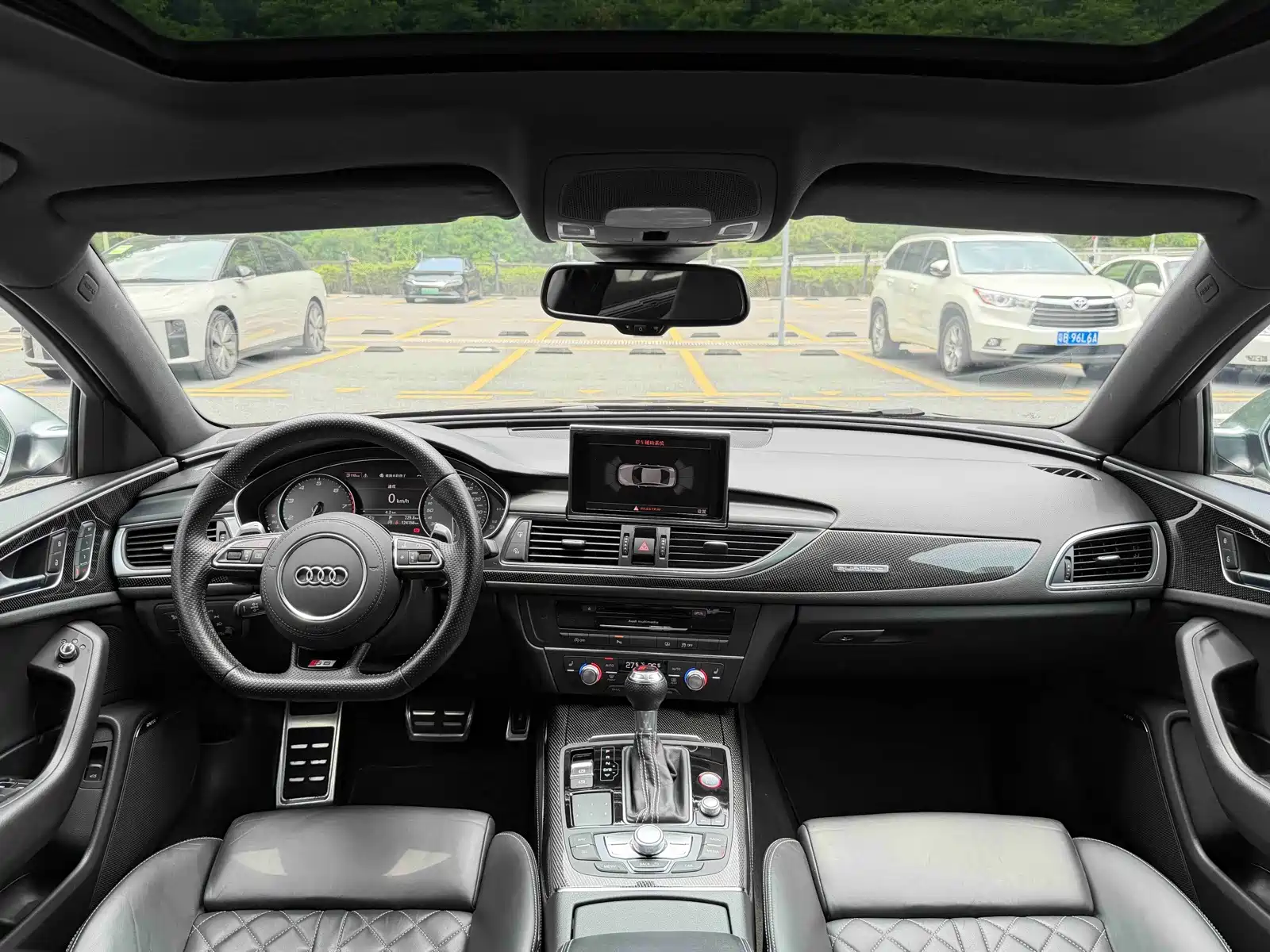 Photo 7 - Audi S6