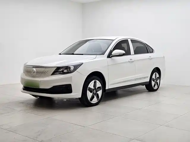  Dongfeng Aeolus Dongfeng Fengshen E70 2023 400H Battery Swap Taxi Version