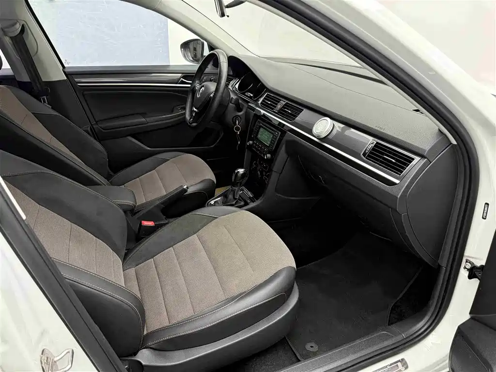 Volkswagen C-TREK 2018 1.5L Automatic Comfort фото 29