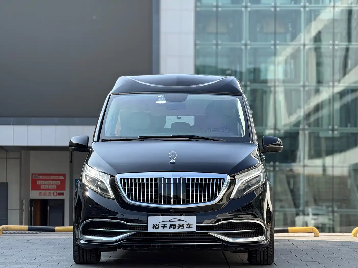Mercedes-Benz Vito 2021 2.0T Business Edition 7-seater фото 2