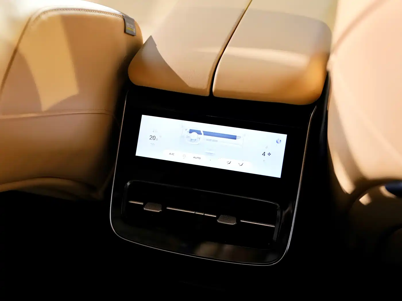 Voyah Auto VOYAH FREE 2024 Ultra Long Range Intelligent Driving Edition фото 17