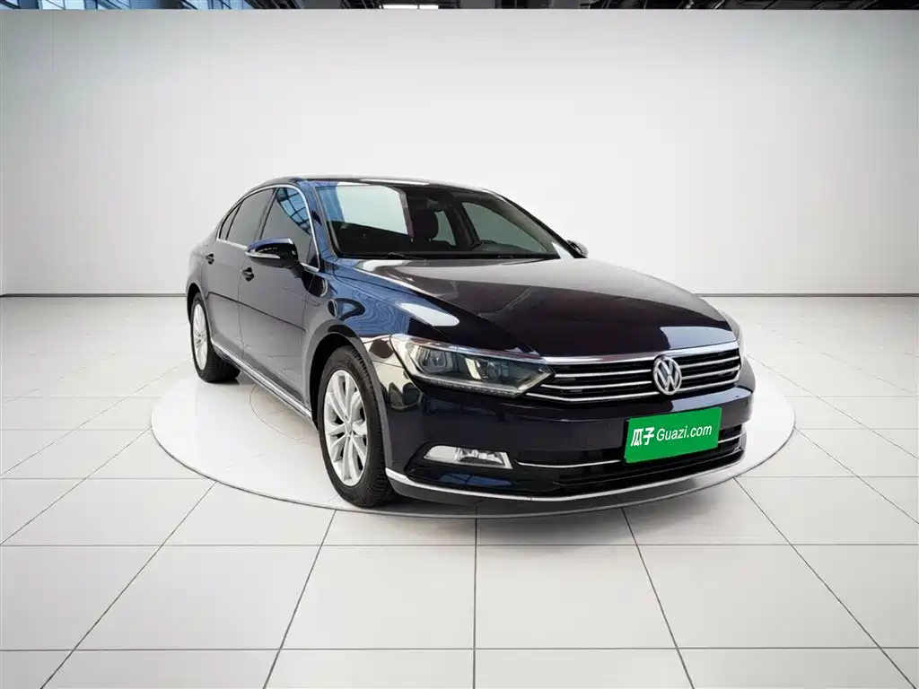 Volkswagen Magotan 2019 330TSI DSG Luxury Class China VI фото 4