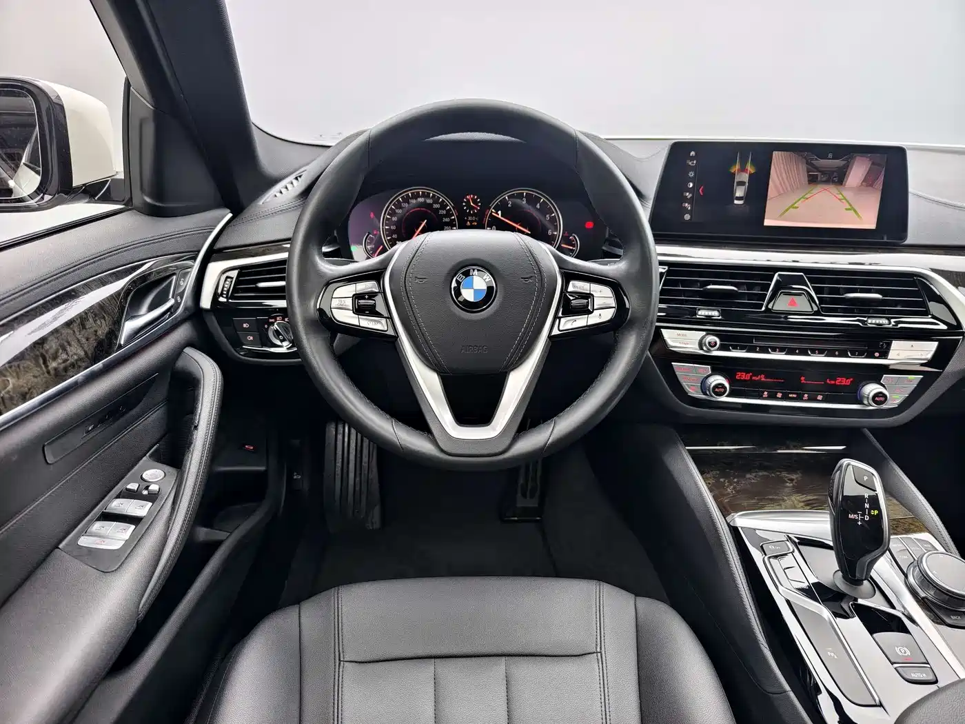 BMW 5 Series 2018 525Li M Sport Package фото 14