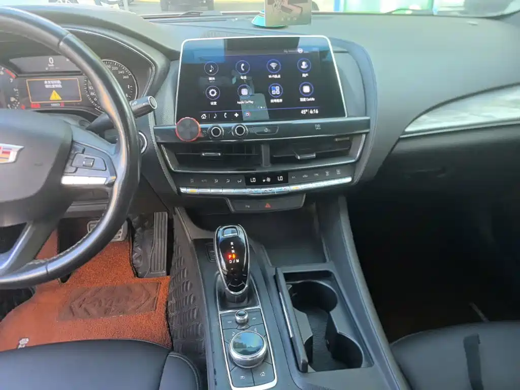 Cadillac CT5 2020 2020 28T Fashion Model