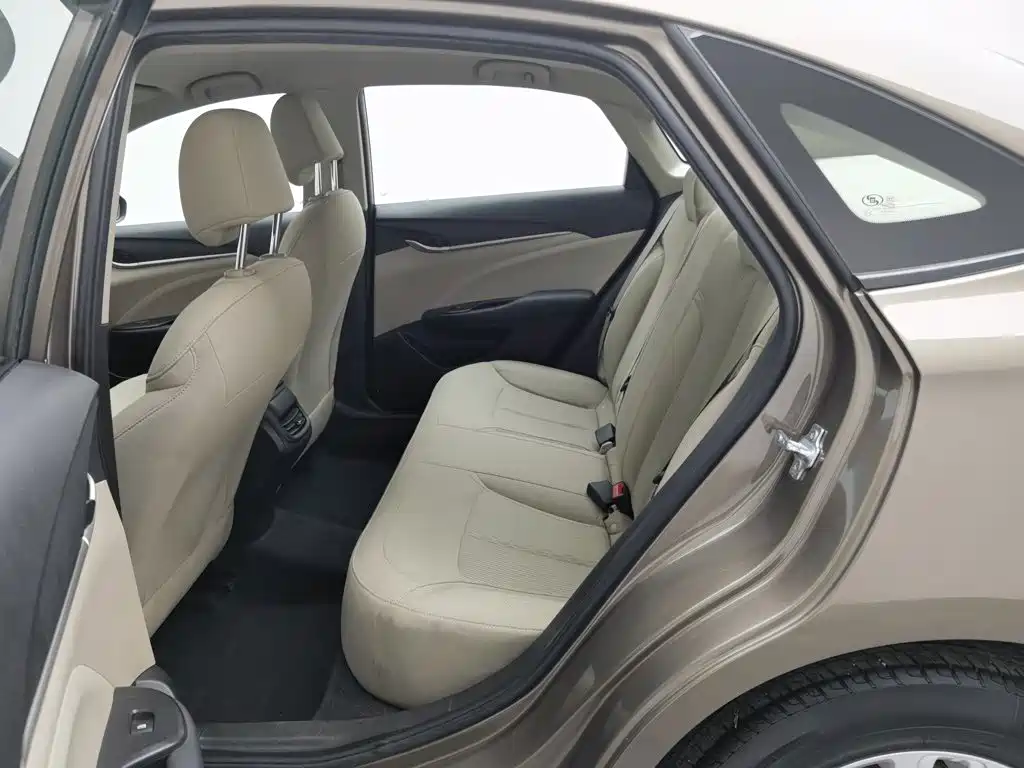 Photo 15 - Buick Excelle