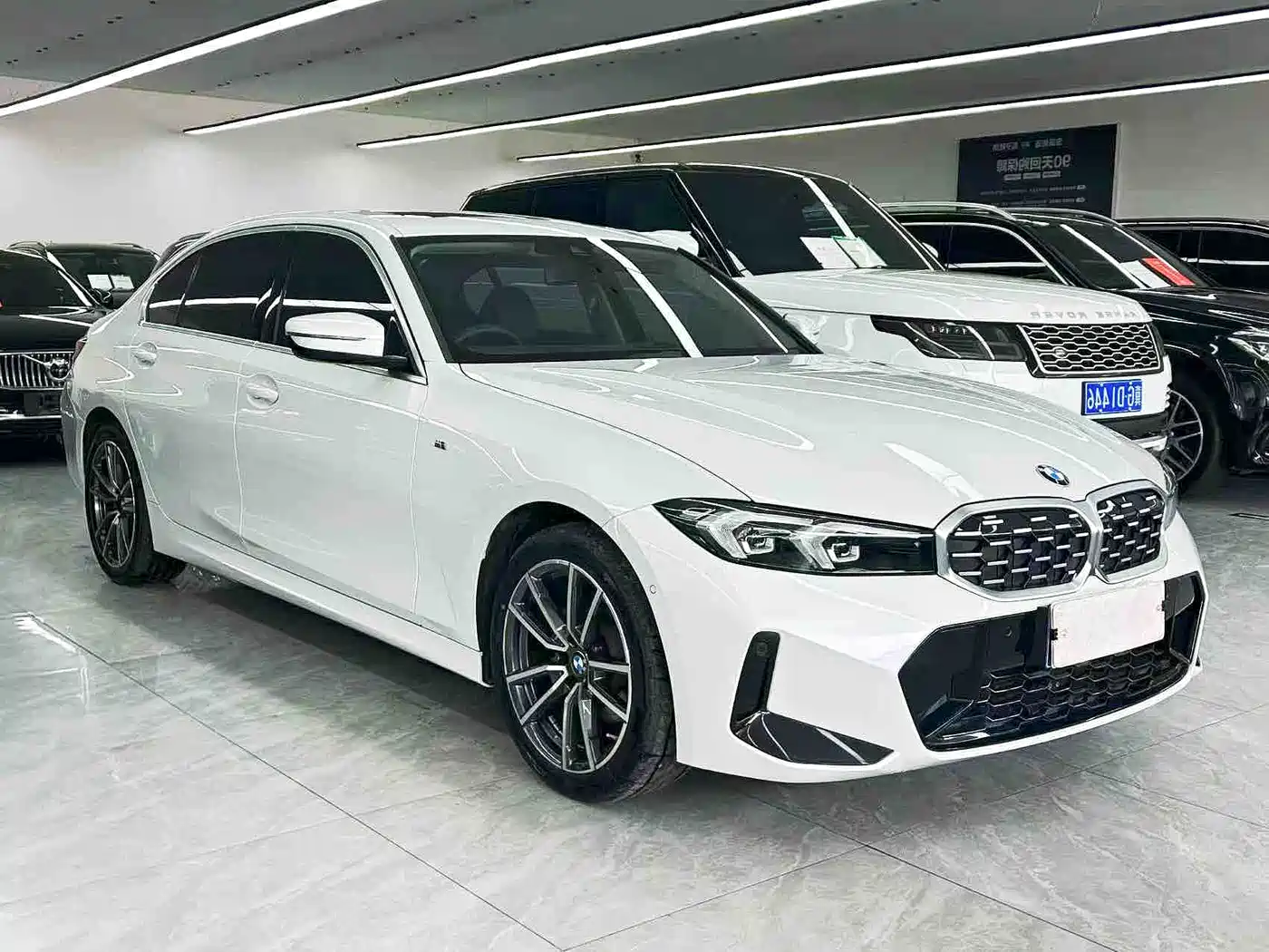 BMW 3 Series 2023 325Li M Sport Package фото 3