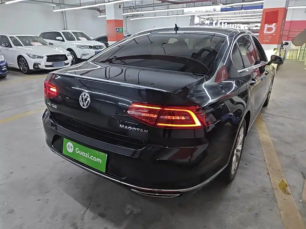 Volkswagen Magotan 2019 330TSI DSG Luxury Class China VI фото 7