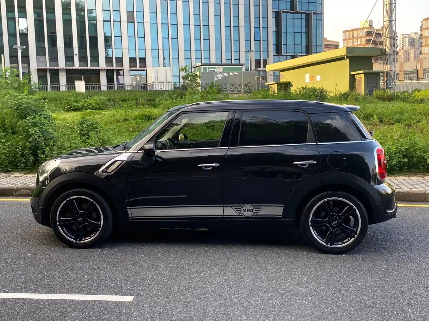 MINI COUNTRYMAN 2012 2011 1.6T COOPER S ALL4