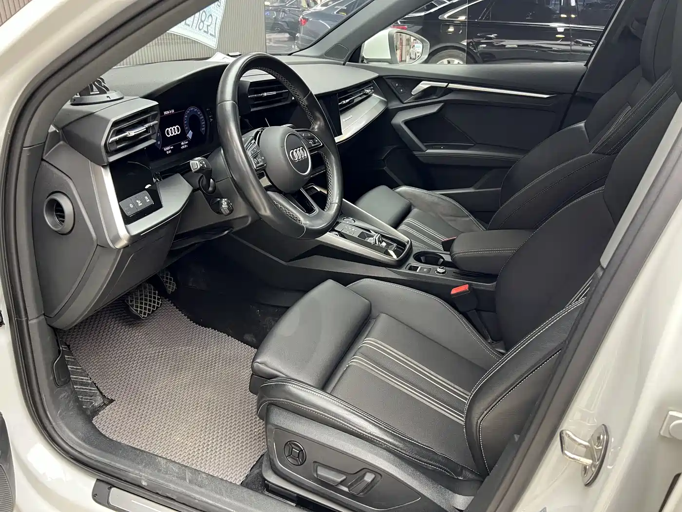 Audi A3 2024 Model A3L Limousine 35 TFSI Fashion Sport фото 11