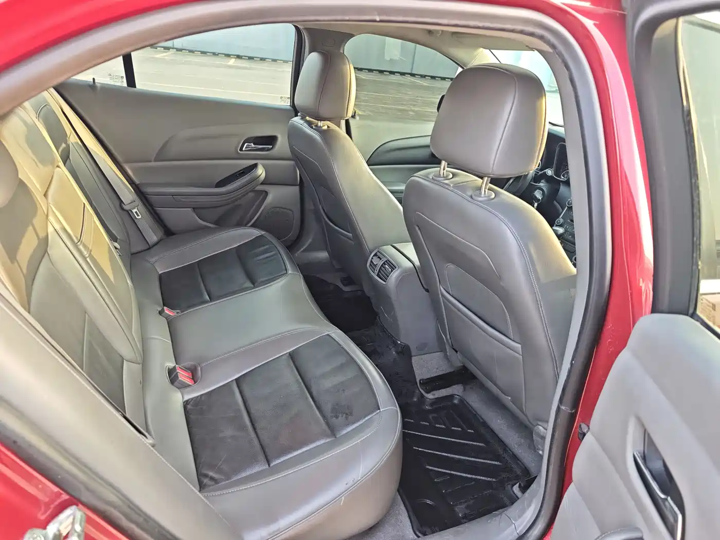 Chevrolet Malibu 2013 2.0L Automatic Luxury Edition фото 11
