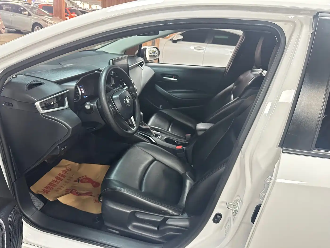 Toyota Corolla 2021 1.2T S-CVT Elite PLUS Edition фото 7