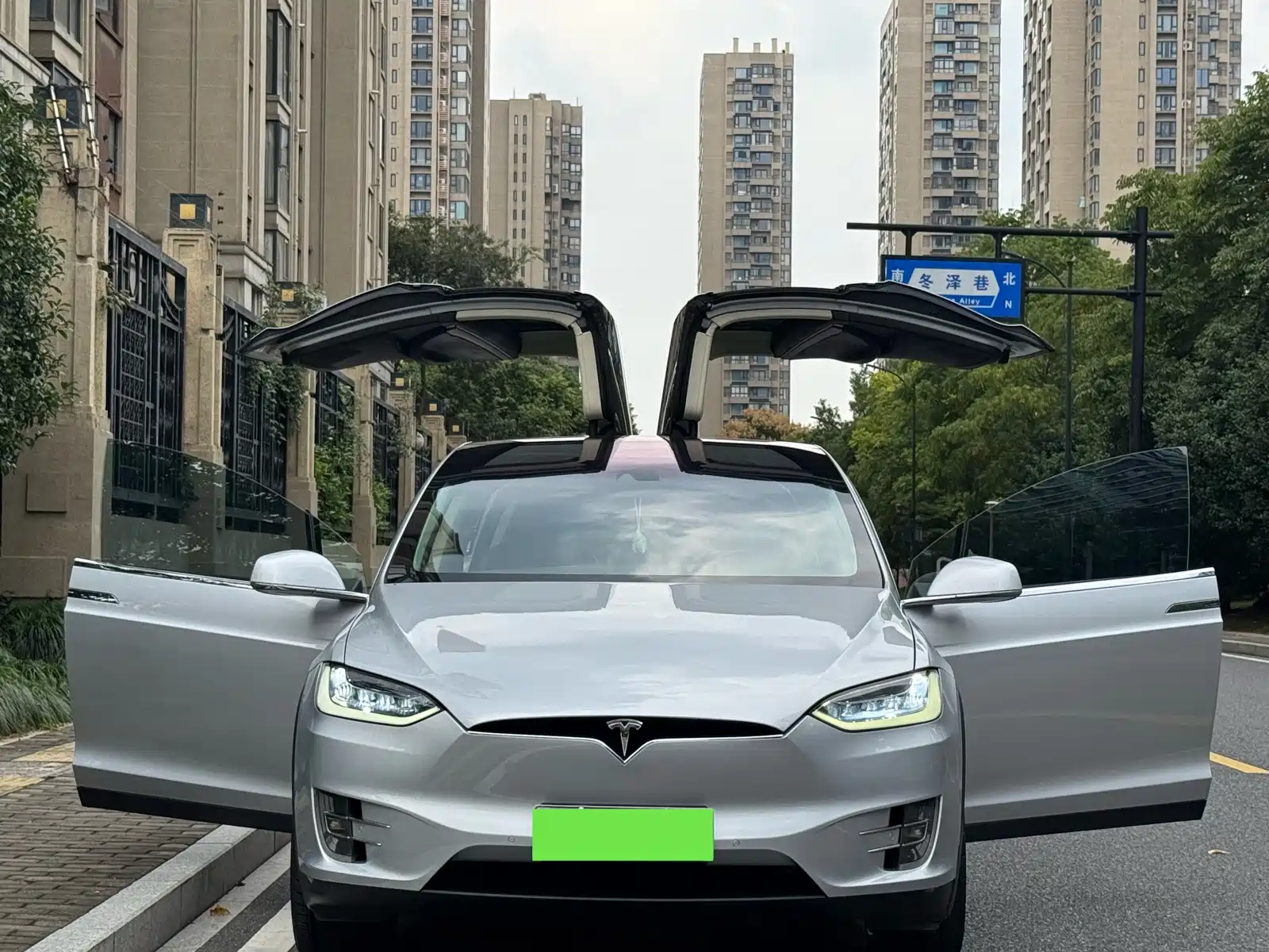Фото 5 - Tesla Model X