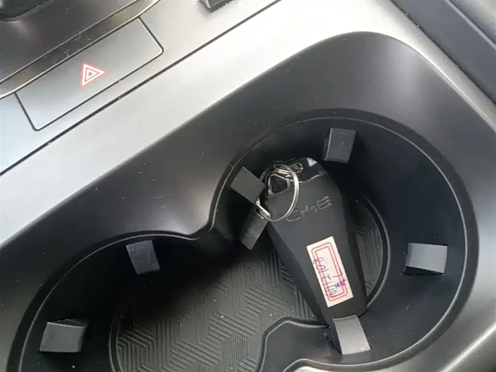 BYD Qin L 2024 DM-i 80KM Leading Edition фото 9