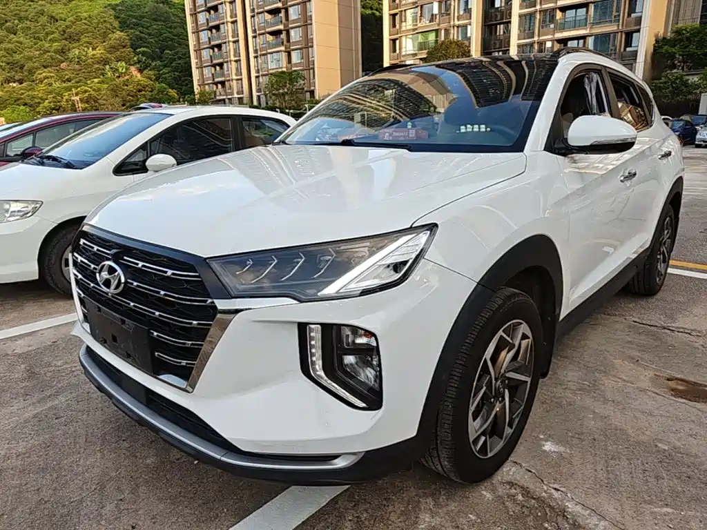 Фото 1 - Hyundai Tucson