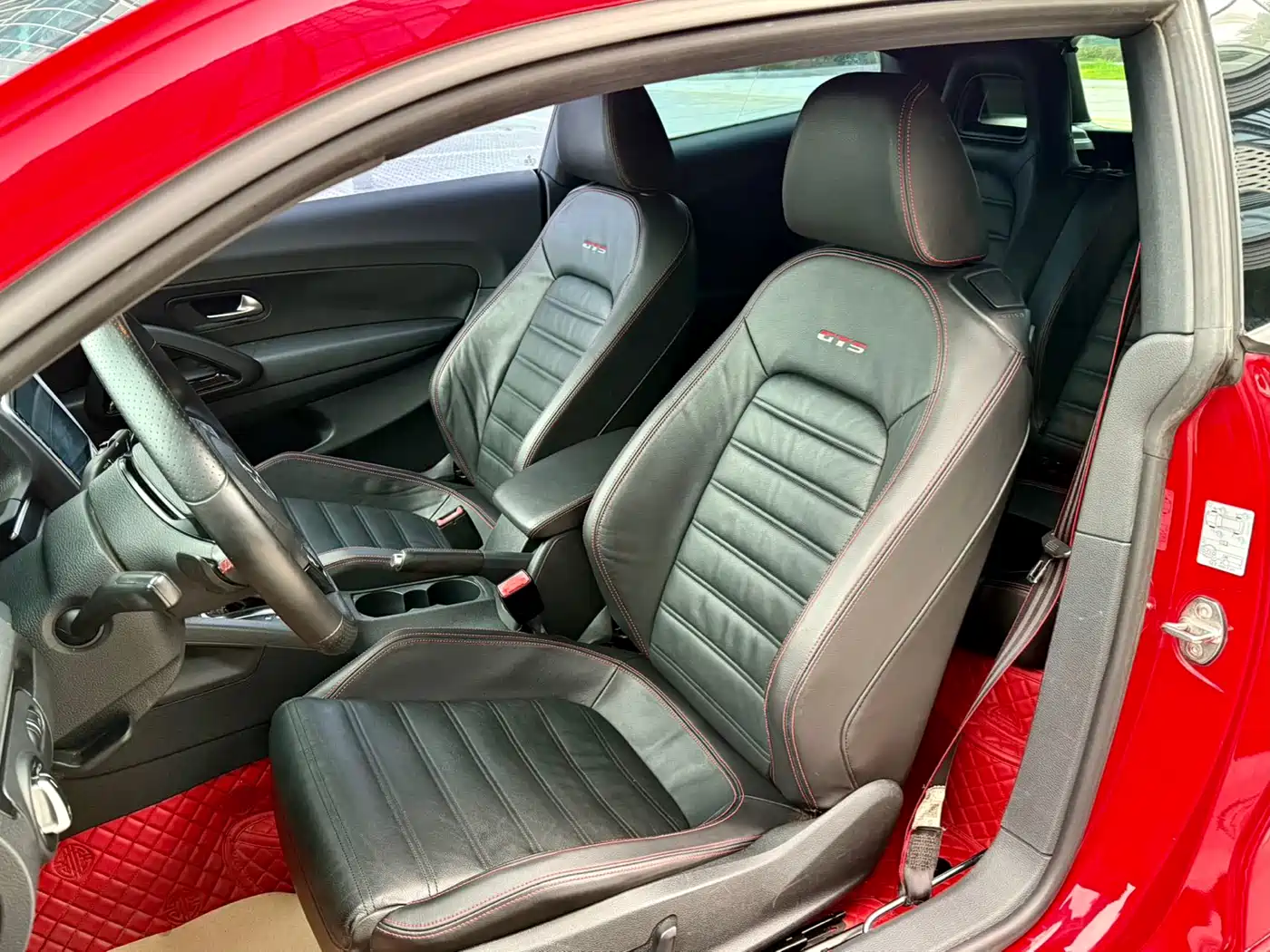 Volkswagen Scirocco 2013 2.0TSI GTS фото 9