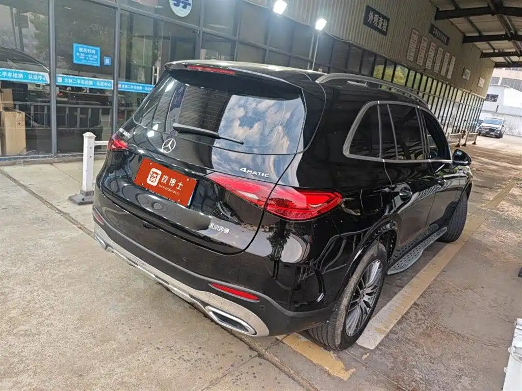 Mercedes-Benz GLC 2026 GLC 300 L 4MATIC Sport 5-Seater фото 3