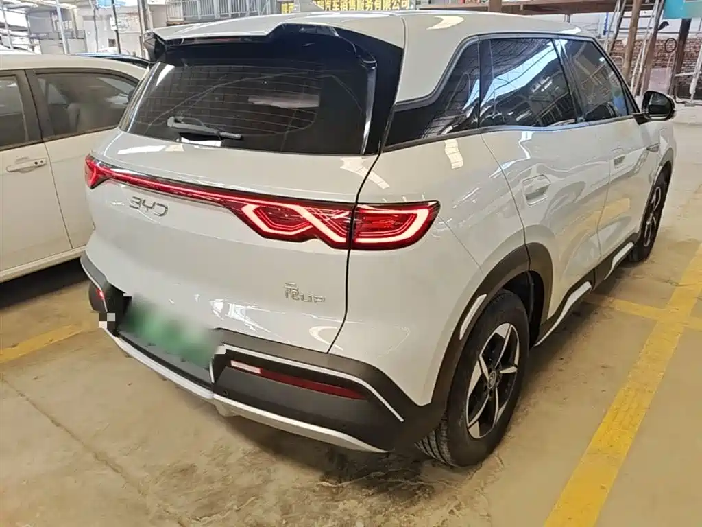 BYD Yuan UP 2024 401KM Leading Edition фото 7