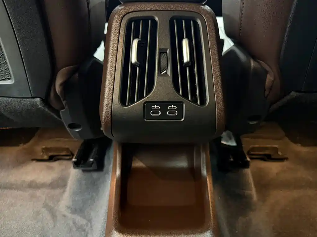 BMW X1 2023 sDrive20Li X Design Package фото 19