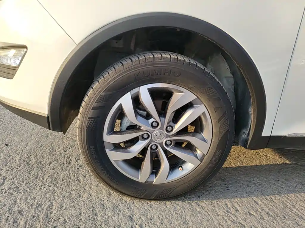 BAIC Weiwang S50 2018 2016 1.5T Manual Huandong Prestige