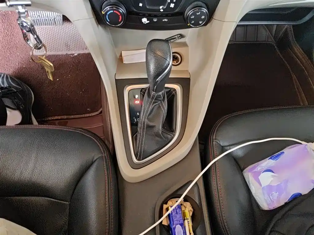 Buick Excelle 2015 18T Dual-Clutch Elite фото 7
