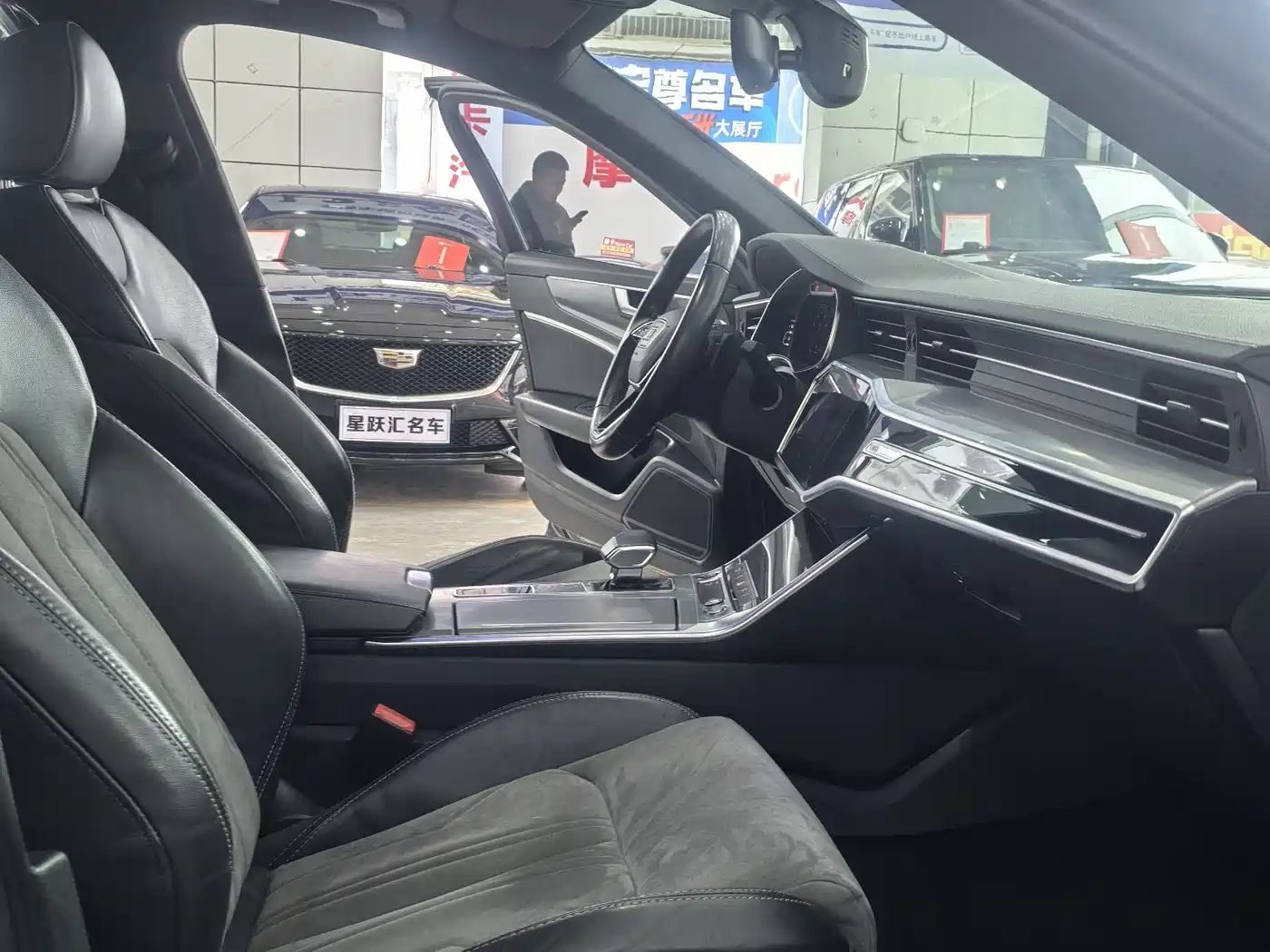 Audi A6L 2022 40 TFSI Luxury Dynamic фото 12
