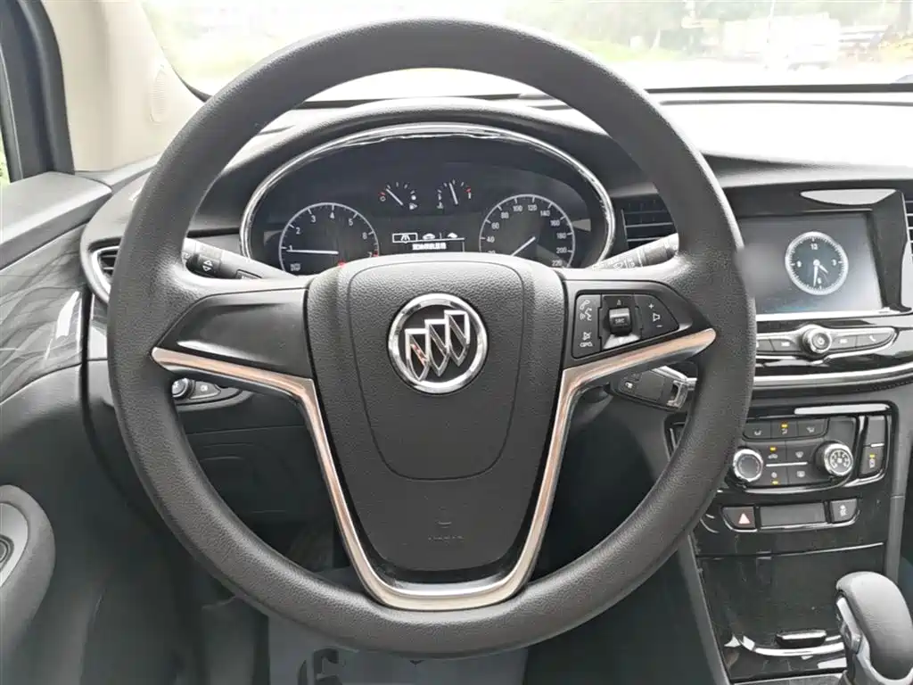 Buick Encore 2018 18T Automatic 2WD Urban Leading фото 11