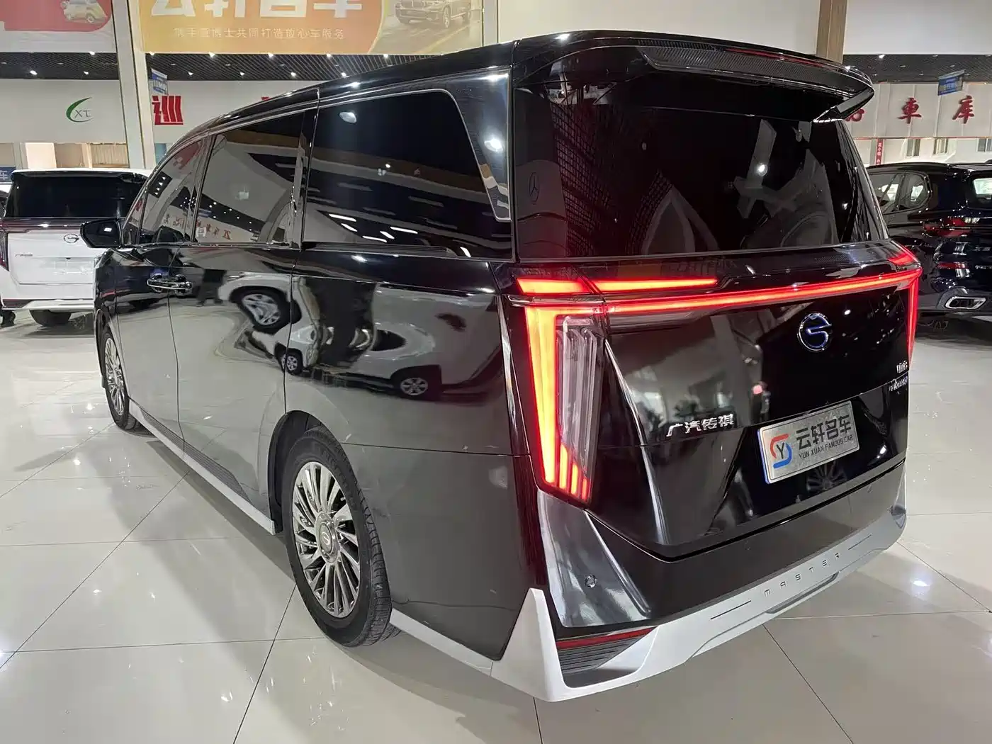 GAC Trumpchi Trumpchi M8 2023 Model Master Series Hybrid Ultimate Edition фото 24