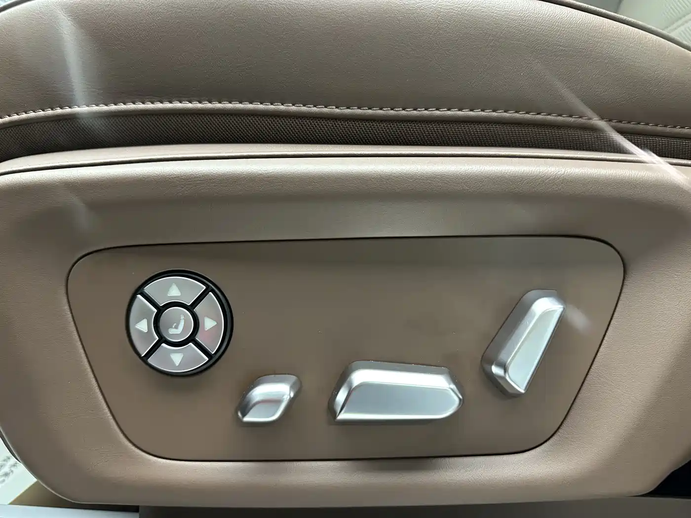 TANK TANK 700 NEW ENERGY