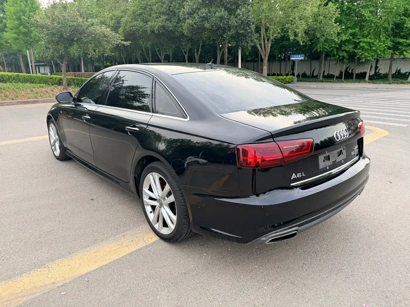 Audi A6L 2018 30th Anniversary 45 TFSI quattro Sport фото 8