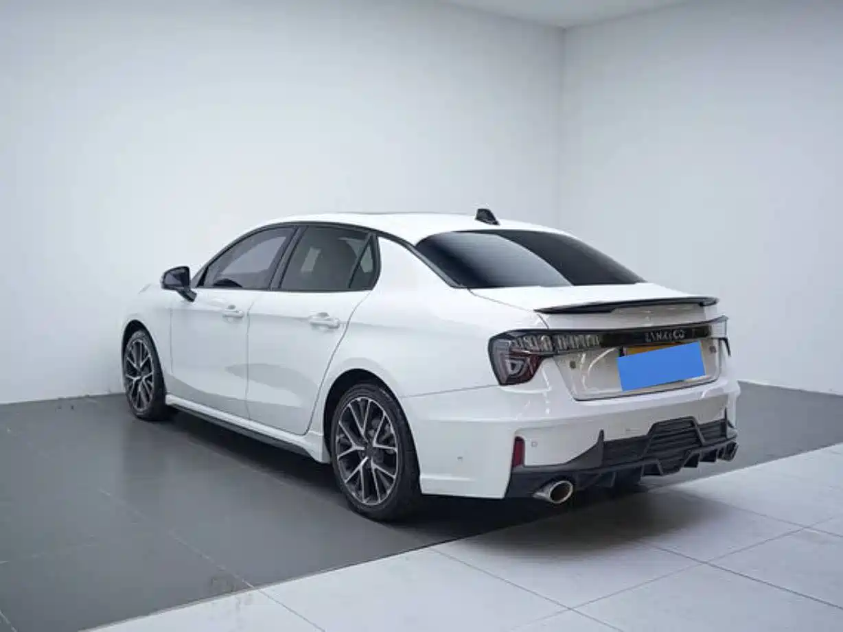 Lynk & Co 03 2019 1.5TD DCT Type Pro Edition China VI фото 11