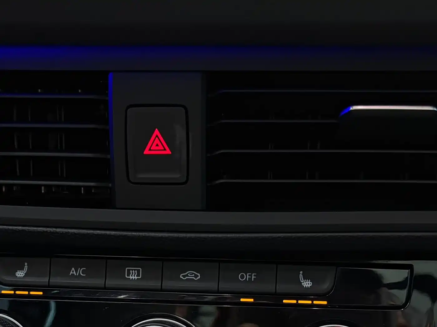 Volkswagen Sagitar 2022 280TSI DSG Excellence Edition фото 8