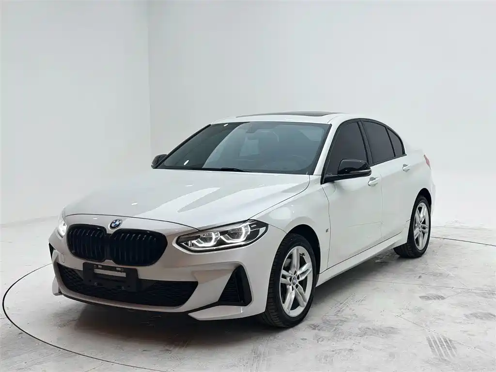 BMW 1 Series 2022 120i M Sport Shadow Edition