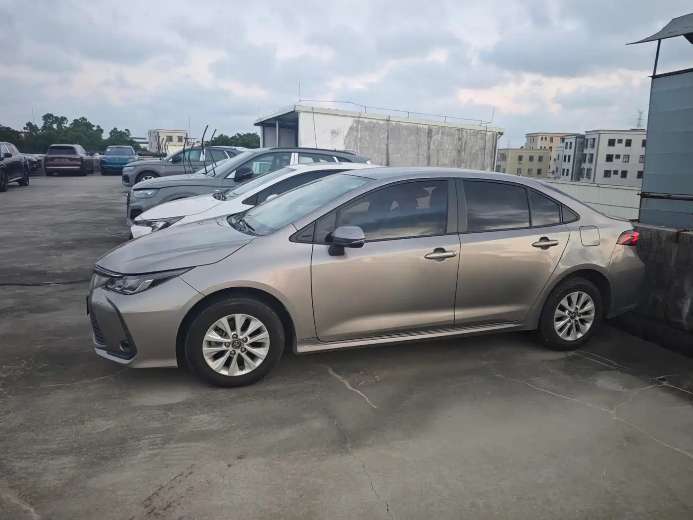 Toyota Corolla 2021 1.2T S-CVT Pioneer Edition фото 2