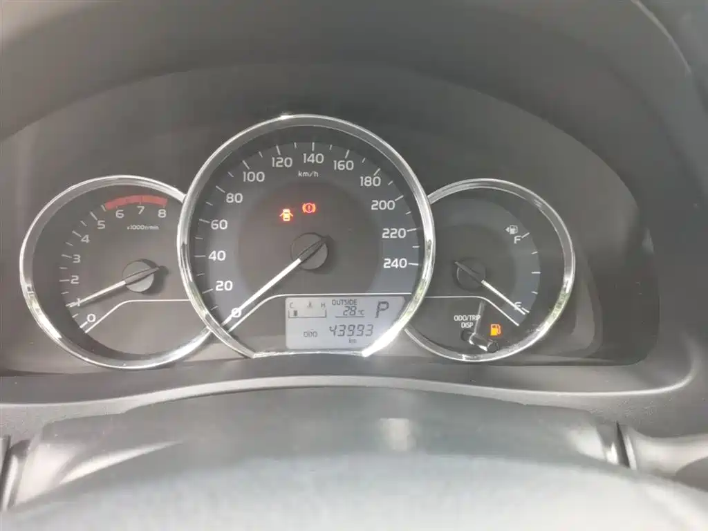 Toyota Levin 2017 Facelift 185T CVT Elite (China V) фото 12