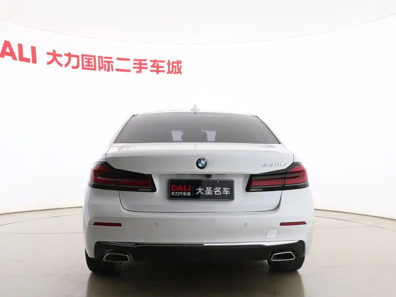 BMW 5 Series 2021 530Li Premium Luxury Package фото 14