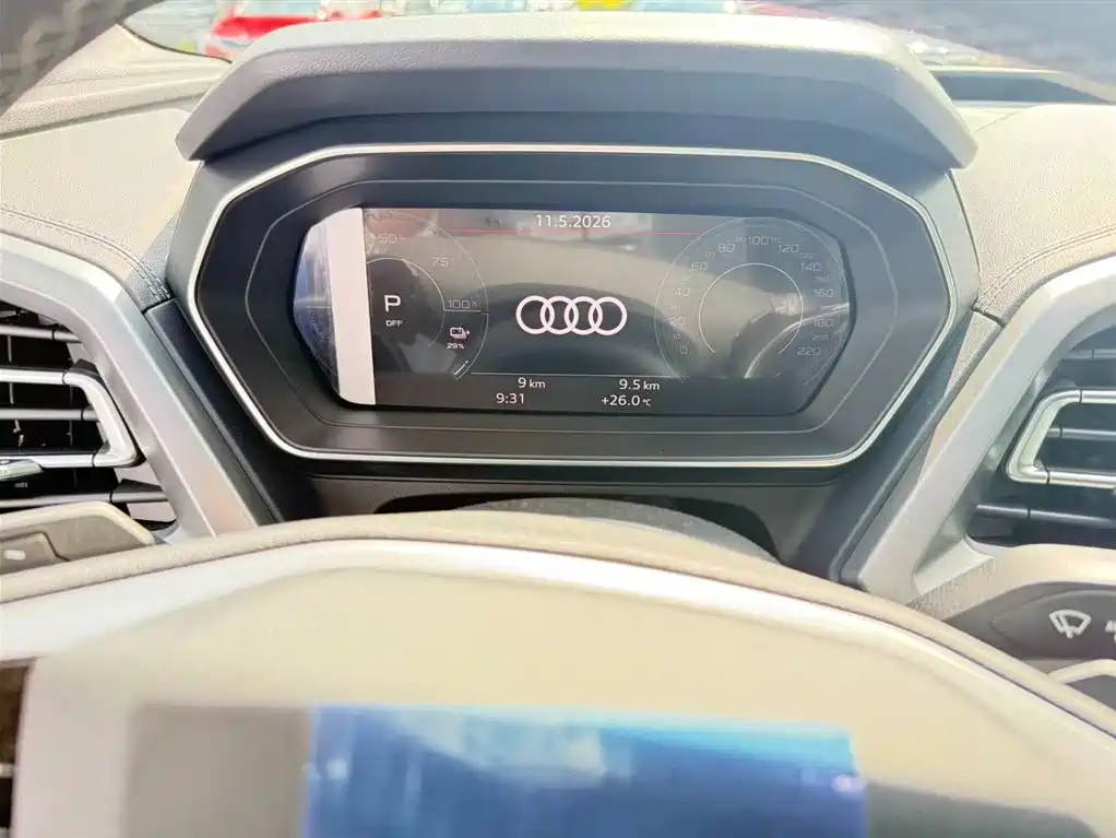 Audi Q4 e-tron 2024 40 e-tron Pioneer Edition фото 9