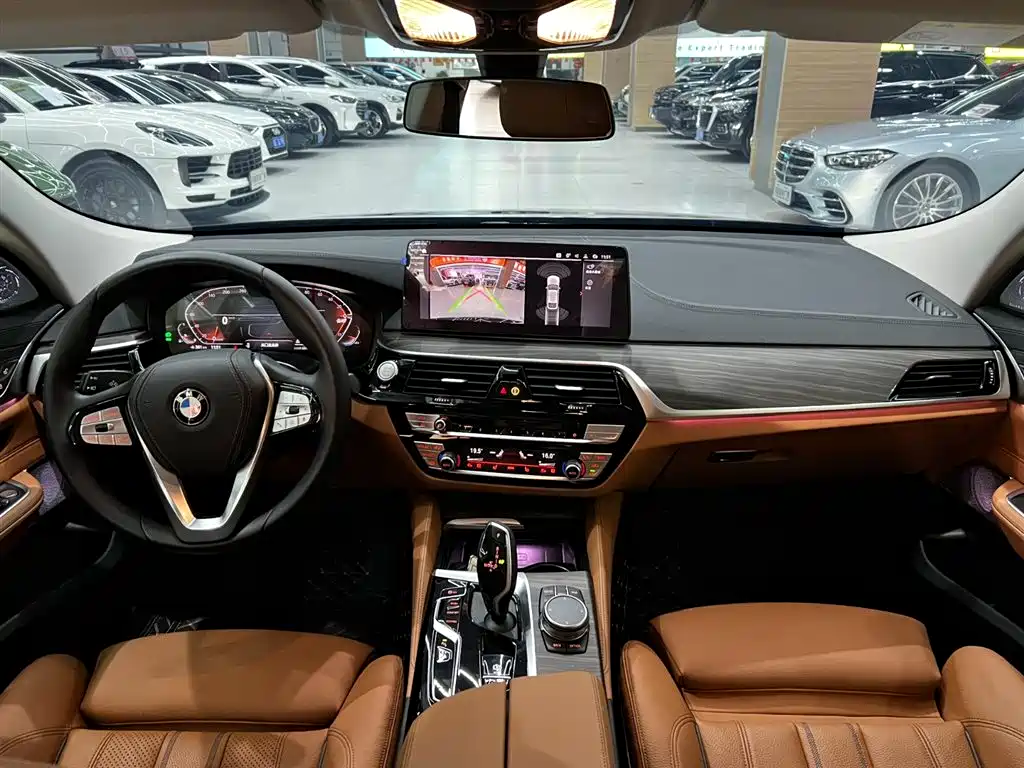 BMW 6 Series GT 2022 Model 630i Luxury Design Package фото 6