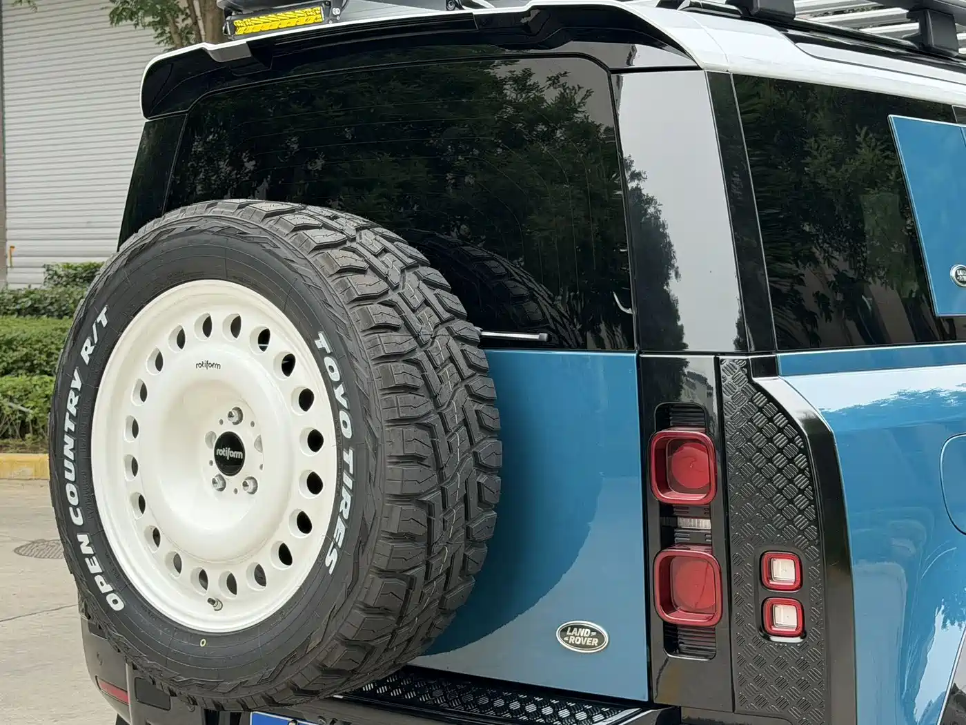 Фото 20 - Land Rover Defender