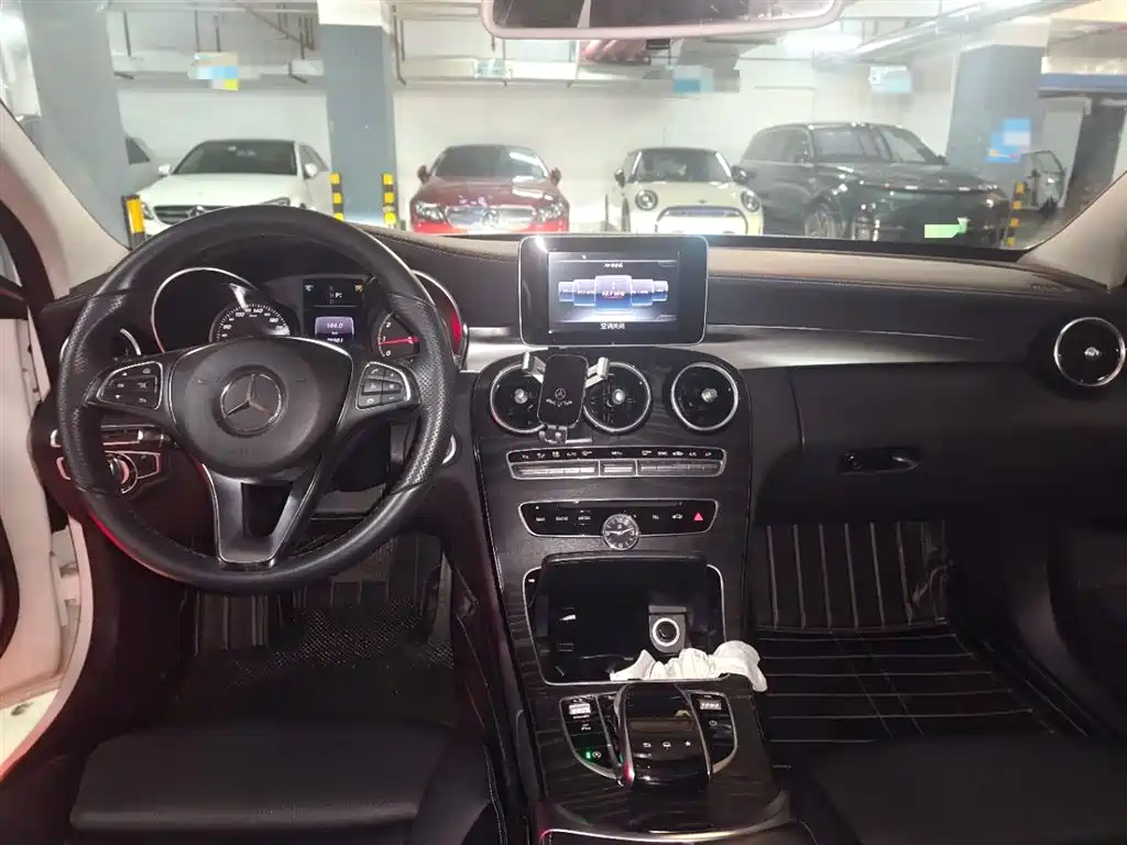Mercedes-Benz C-Class 2015 Facelift C 200 L Sport фото 6