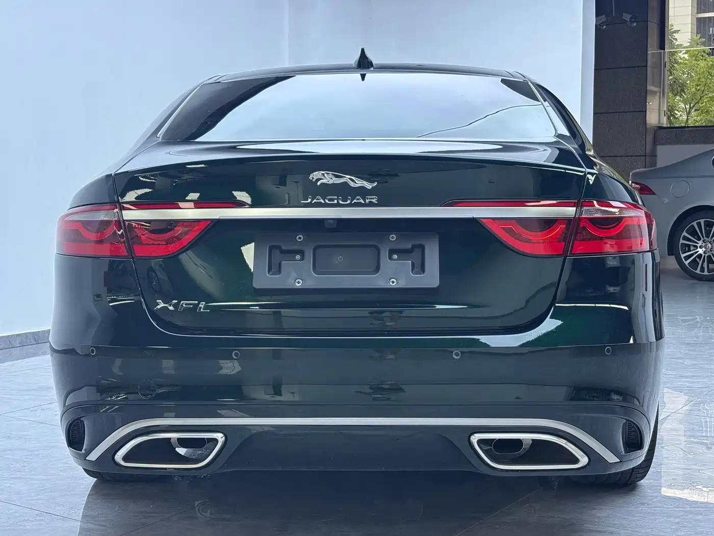 Jaguar XFL 2025 2025 2.0T P250 FWD Luxury Edition