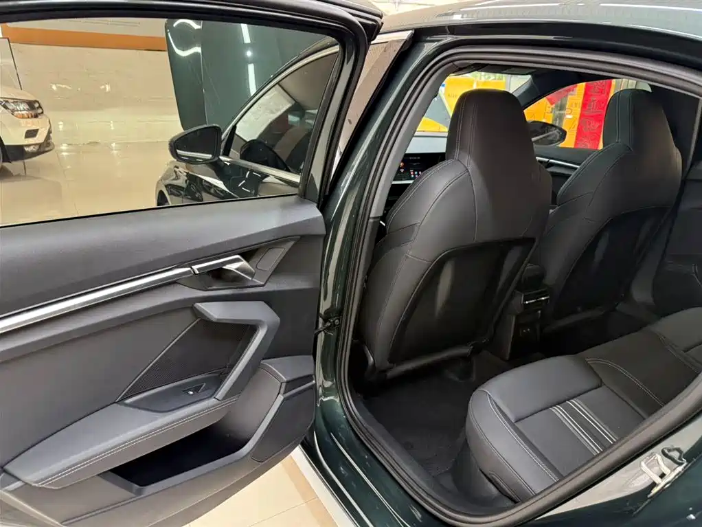 Audi A3 2023 A3L Limousine 35 TFSI Fashion Sport фото 17
