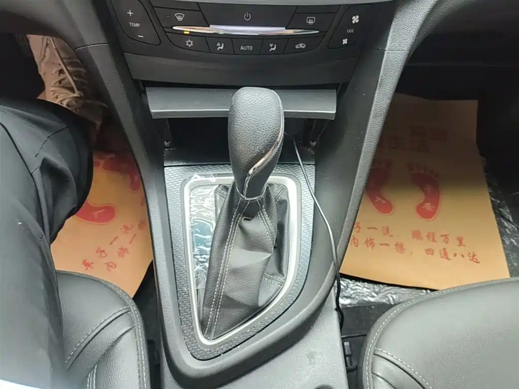 Buick Excelle 2019 18T Auto Connected Elite China VI фото 14