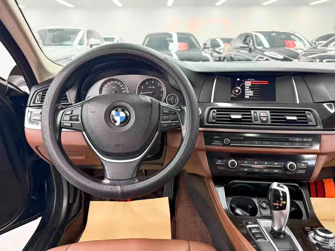 BMW 5 Series 2017 525Li Leading Edition фото 12