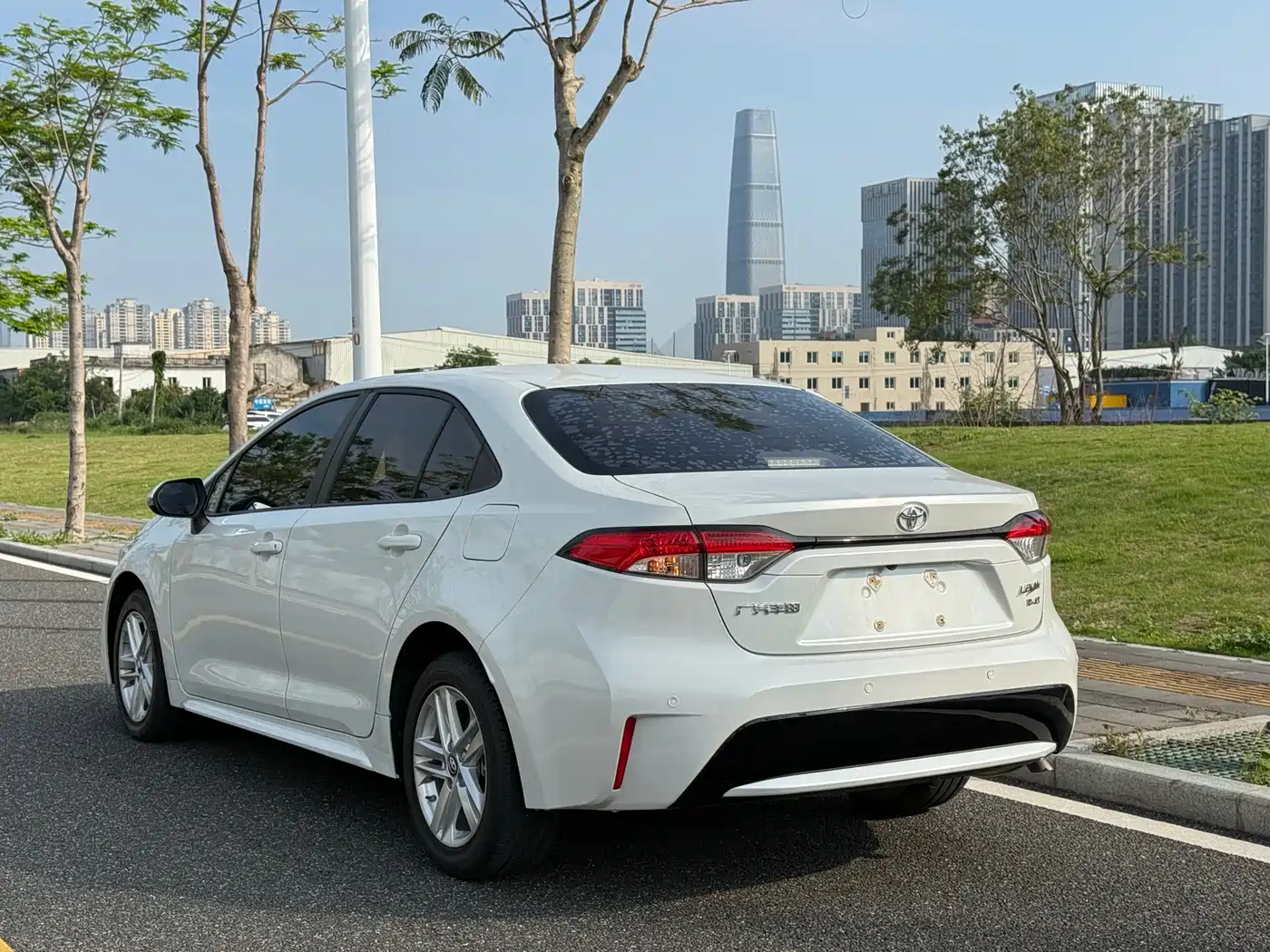 Toyota Levin 2022 185T CVT Luxury Edition фото 3