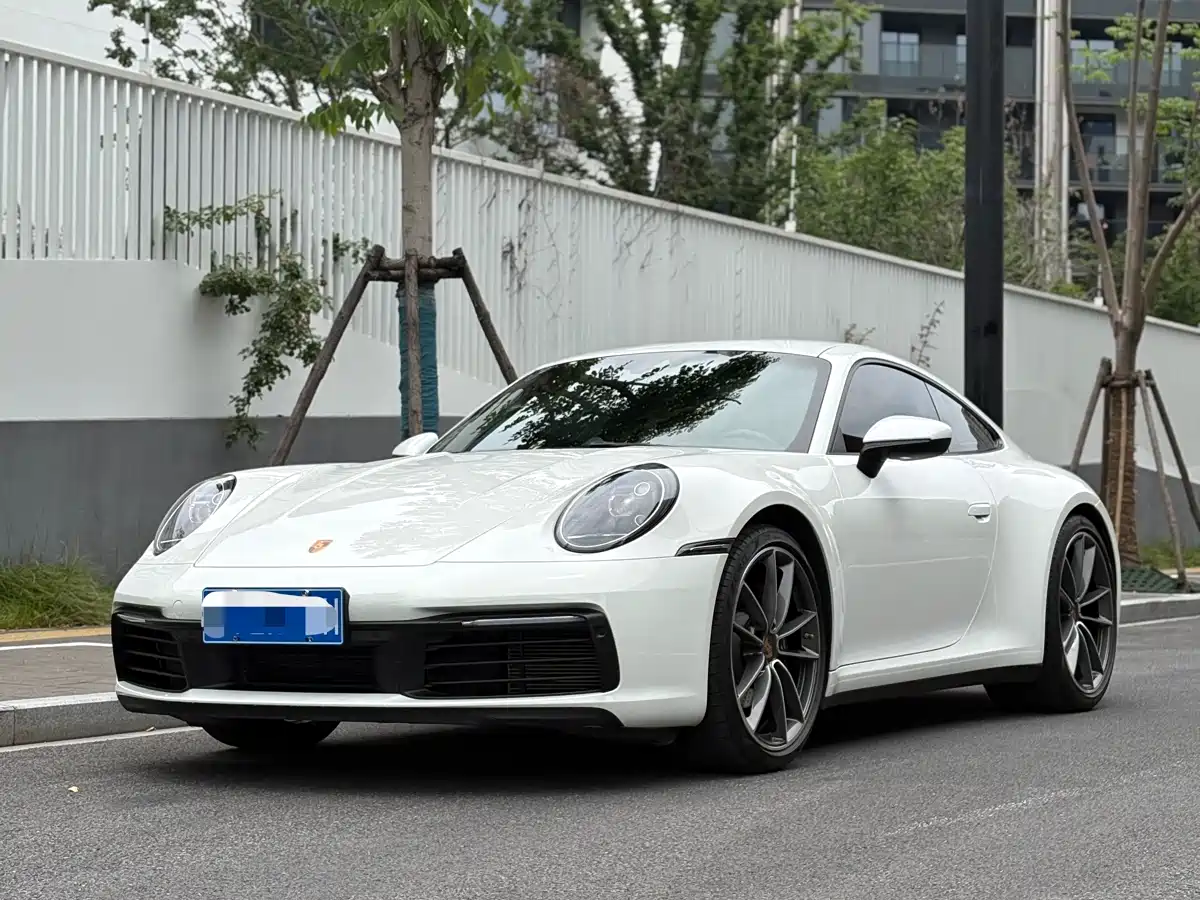 Porsche 911 2023 Carrera 3.0T