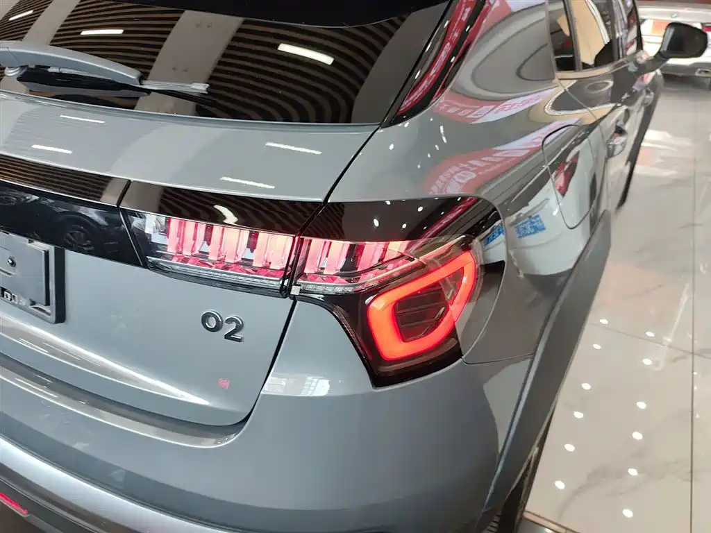 Lynk & Co 02 2019 1.5T DCT FWD Jin Pro Version China VI фото 8