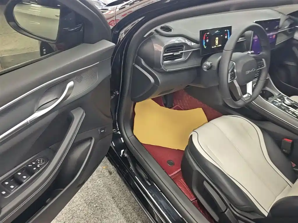 BYD Destroyer 05 2024 Glory Edition DM-i 120KM Luxury фото 16